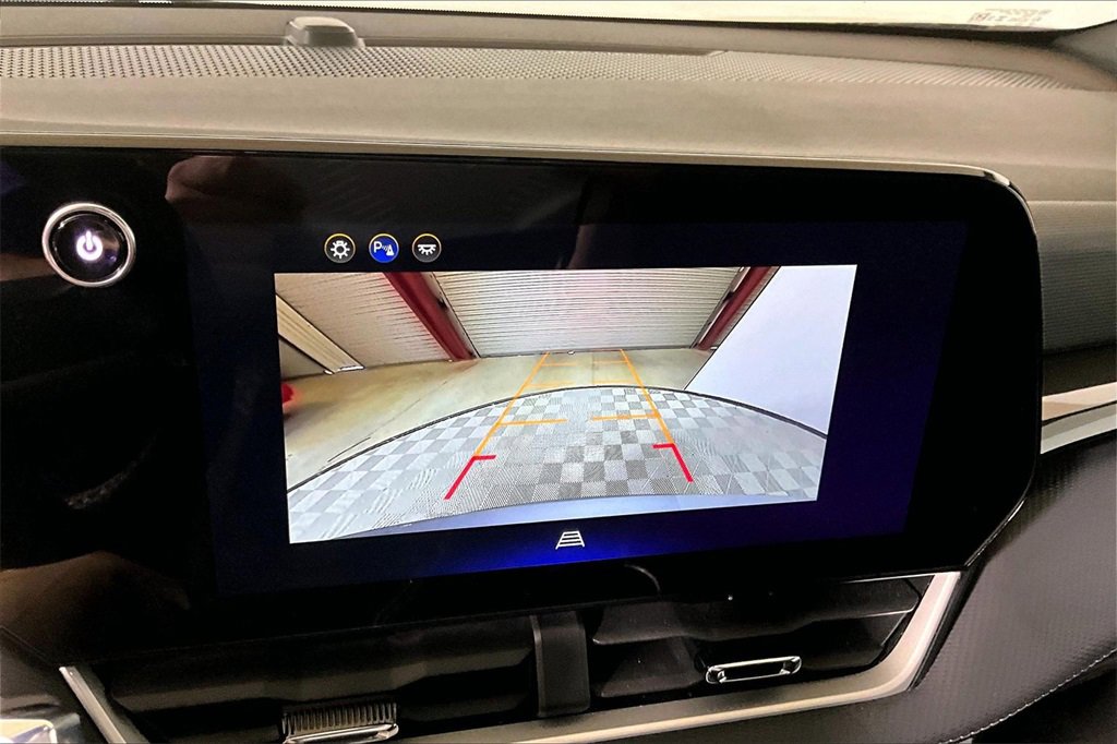 Used 2025 Chevrolet Equinox LT image 17