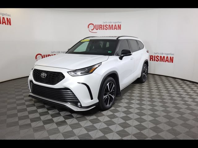 Used 2022 Toyota Highlander XSE