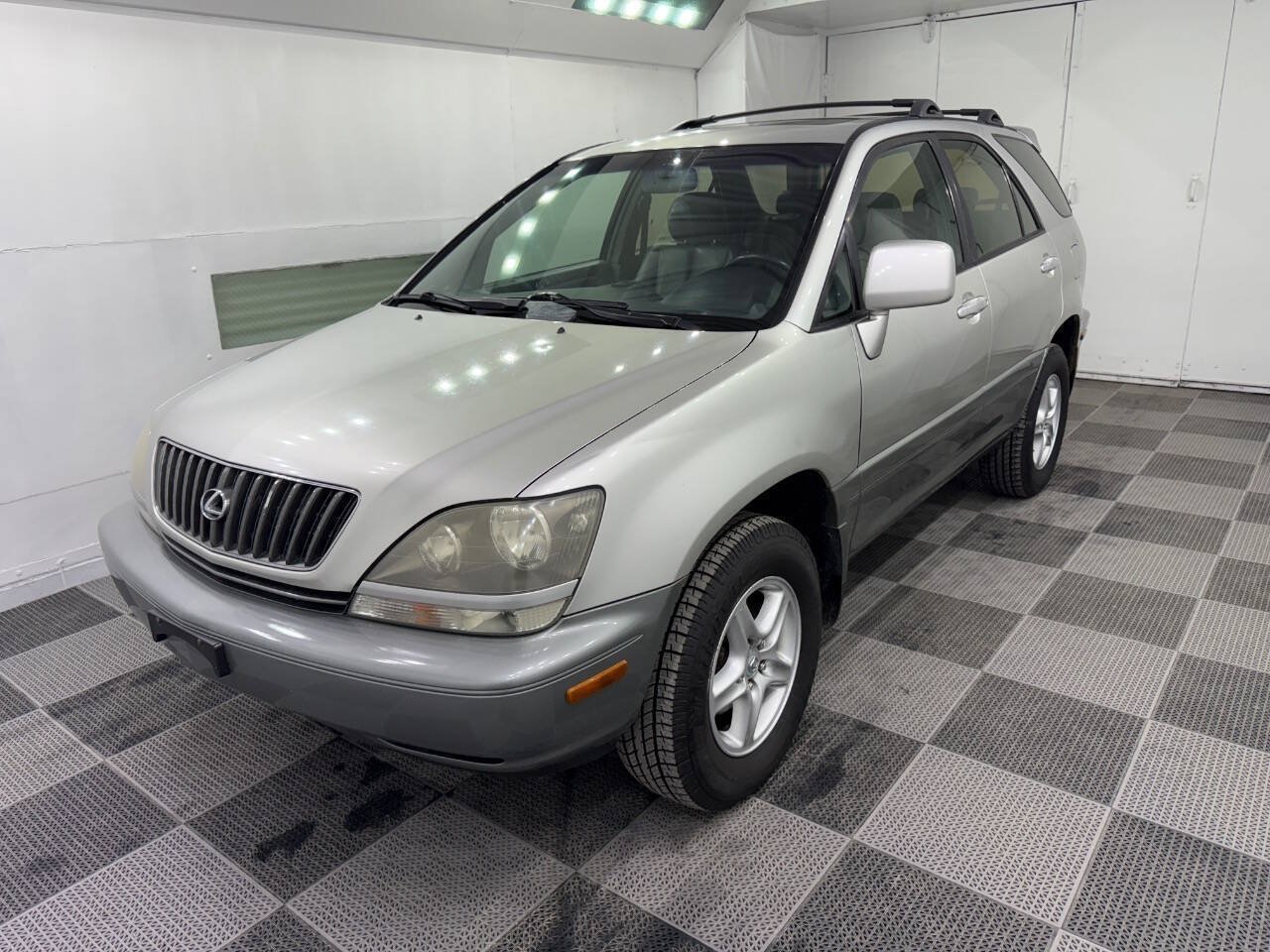 Used 2000 Lexus RX 300 4WD image 2