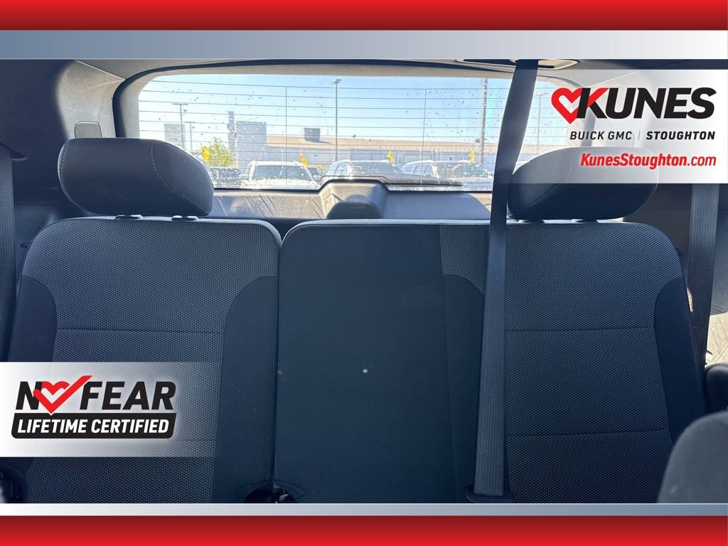 Used 2023 Chevrolet Traverse LT w/ LPO, Floor Liner Package image 41