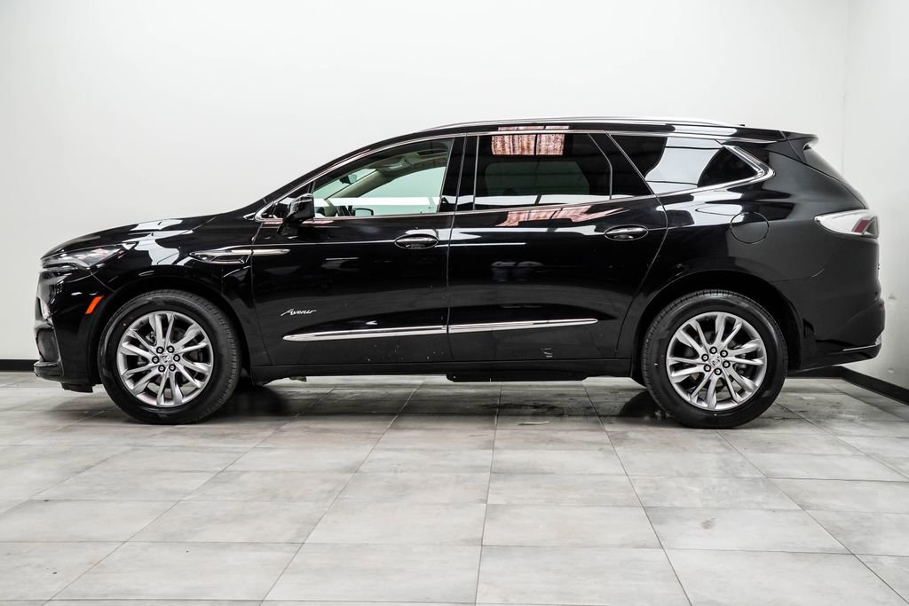 Used 2023 Buick Enclave Avenir w/ Avenir Technology Package AWD/4WD image 8
