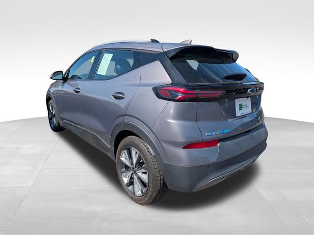Used 2022 Chevrolet Bolt EUV LT w/ Convenience Package FWD image 5
