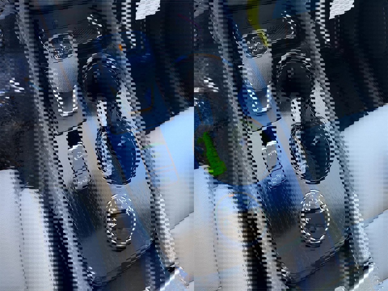 Certified 2025 Nissan Rogue SL image 16