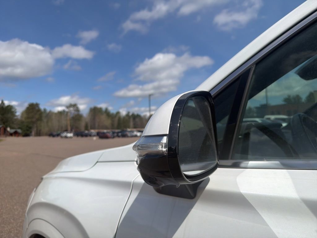 Used 2023 Hyundai Santa Fe Calligraphy AWD/4WD image 15