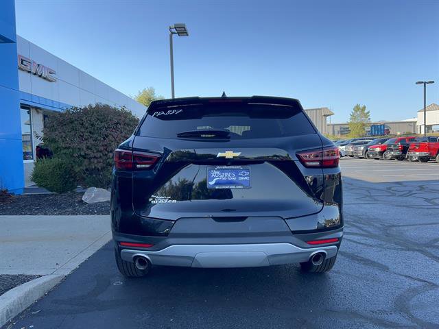 Used 2023 Chevrolet Blazer LT w/ Driver Confidence Package image 6