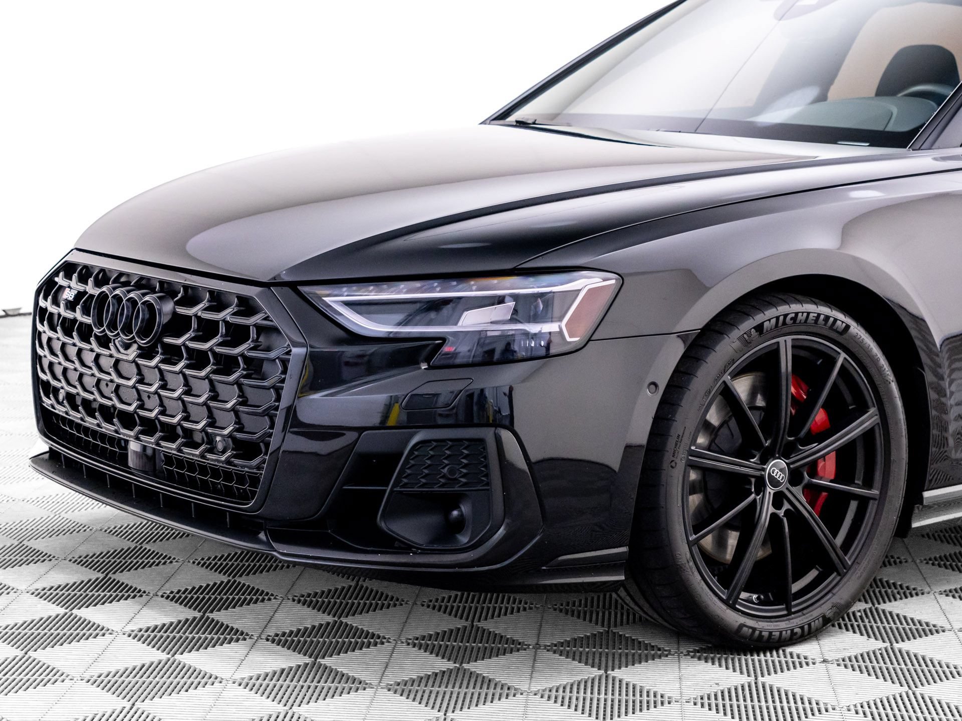 Used 2023 Audi S8 w/ S8 Executive Package AWD/4WD image 34