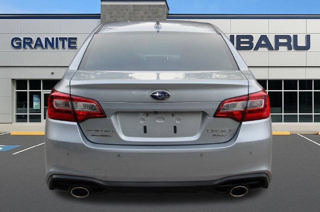 Used 2018 Subaru Legacy 3.6R Limited AWD/4WD image 9