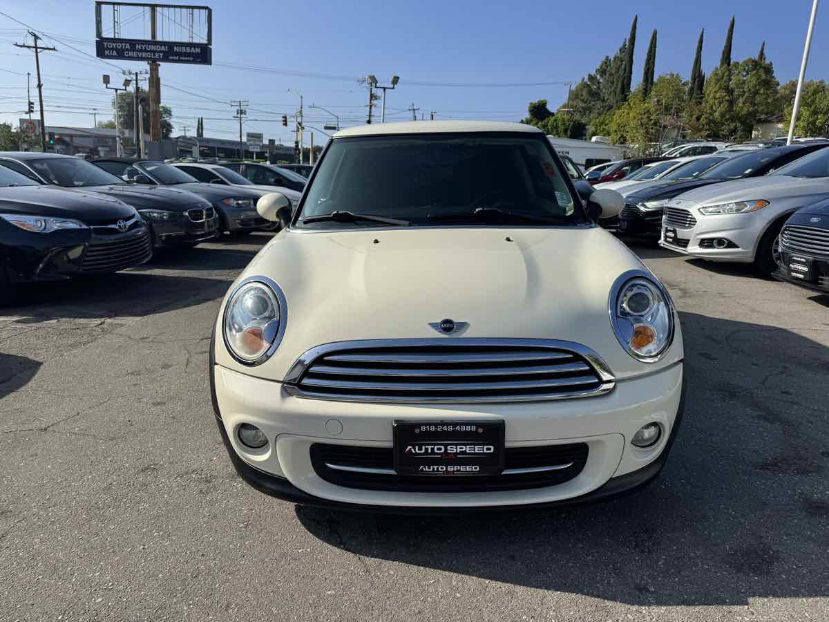 Used 2012 MINI Cooper Hardtop image 2