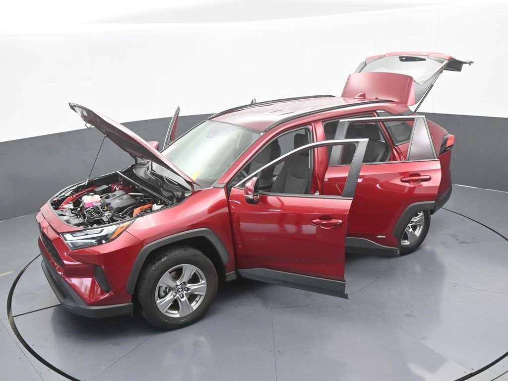 Used 2025 Toyota RAV4 XLE image 67
