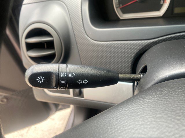 Used 2011 Chevrolet Aveo LT image 40