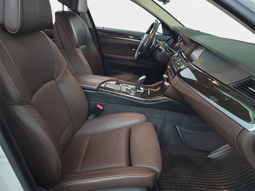Used 2016 BMW 535i Sedan image 11