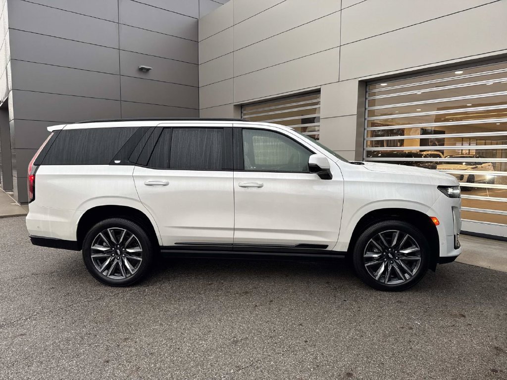 Used 2022 Cadillac Escalade Sport w/ Touring Package AWD/4WD image 9