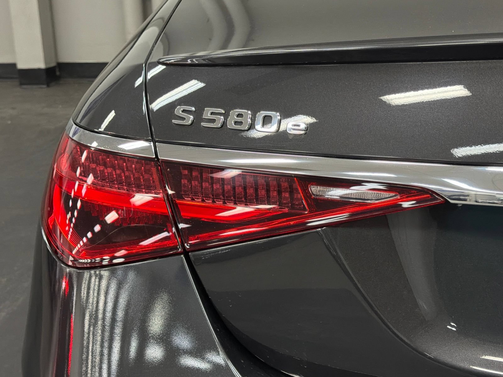 Certified 2023 Mercedes-Benz S 580e 4MATIC Sedan image 14