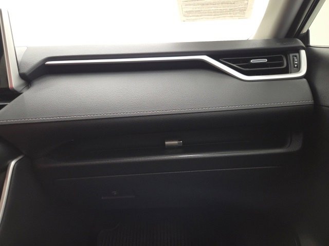 Certified 2025 Toyota RAV4 XLE Premium image 75