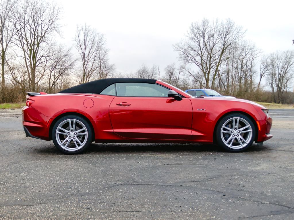 Used 2022 Chevrolet Camaro LT w/ Technology Package image 4