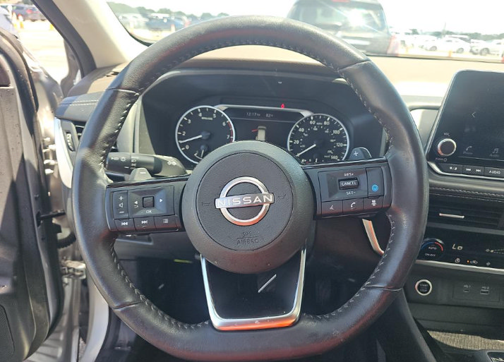 Used 2023 Nissan Rogue SV w/ SV Premium B Package FWD image 8