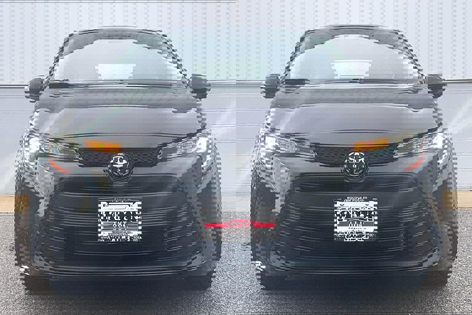 Used 2023 Toyota Corolla LE w/ Carpet Mat Package (TMS) image 3