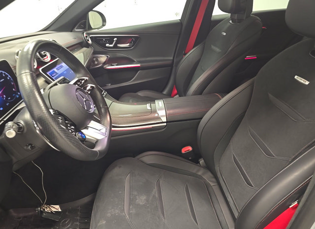 Used 2024 Mercedes-Benz C 43 AMG 4MATIC Sedan image 5