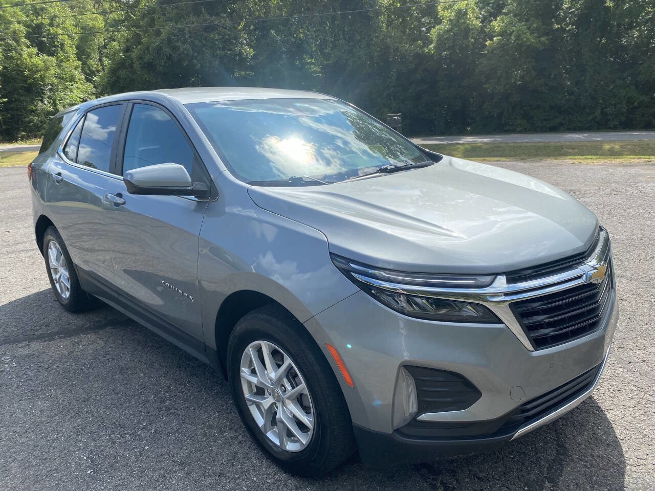 Used 2023 Chevrolet Equinox LT w/ Driver Convenience Package image 1