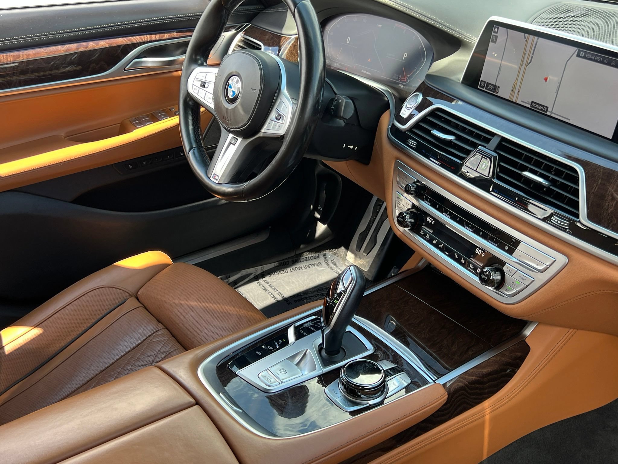 Used 2022 BMW 750i xDrive w/ Executive Package AWD/4WD image 16
