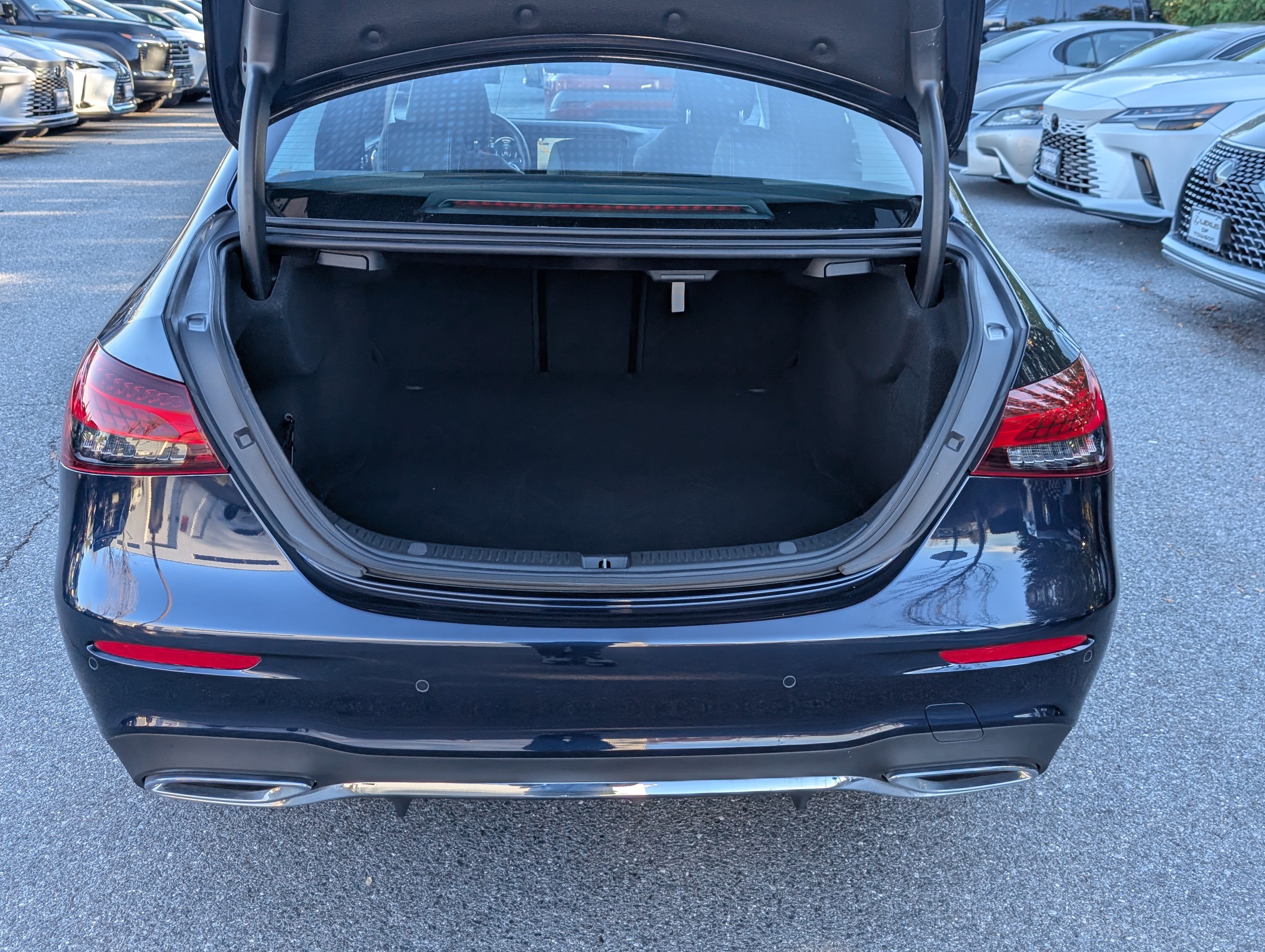 Used 2023 Mercedes-Benz E 450 4MATIC Sedan image 12