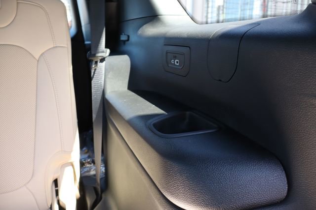 New 2026 Jeep Grand Cherokee L Limited AWD/4WD image 48