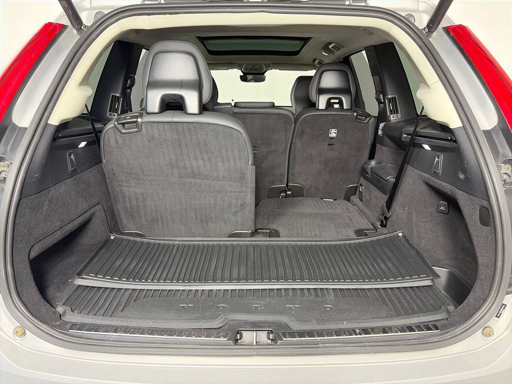 Used 2024 Volvo XC90 B5 Plus AWD/4WD image 26