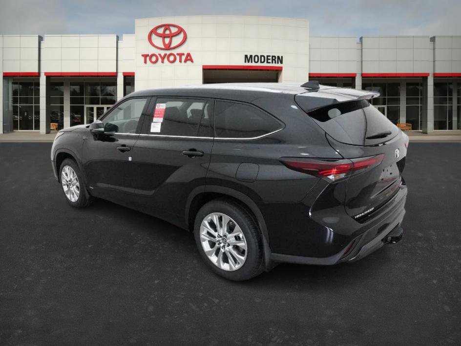 New 2026 Toyota Highlander Limited image 13