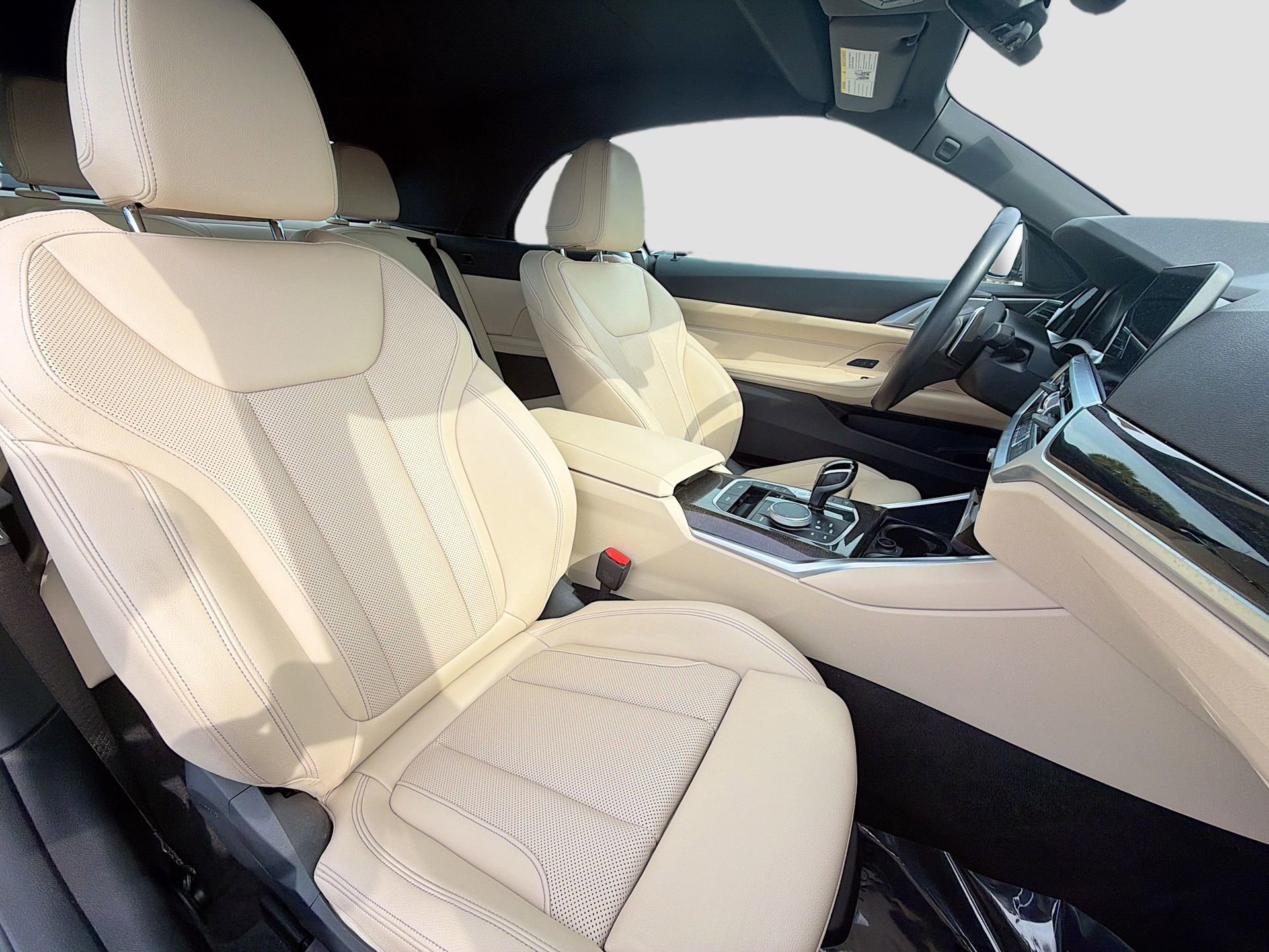 Used 2023 BMW 430i Convertible w/ Convenience Package image 15