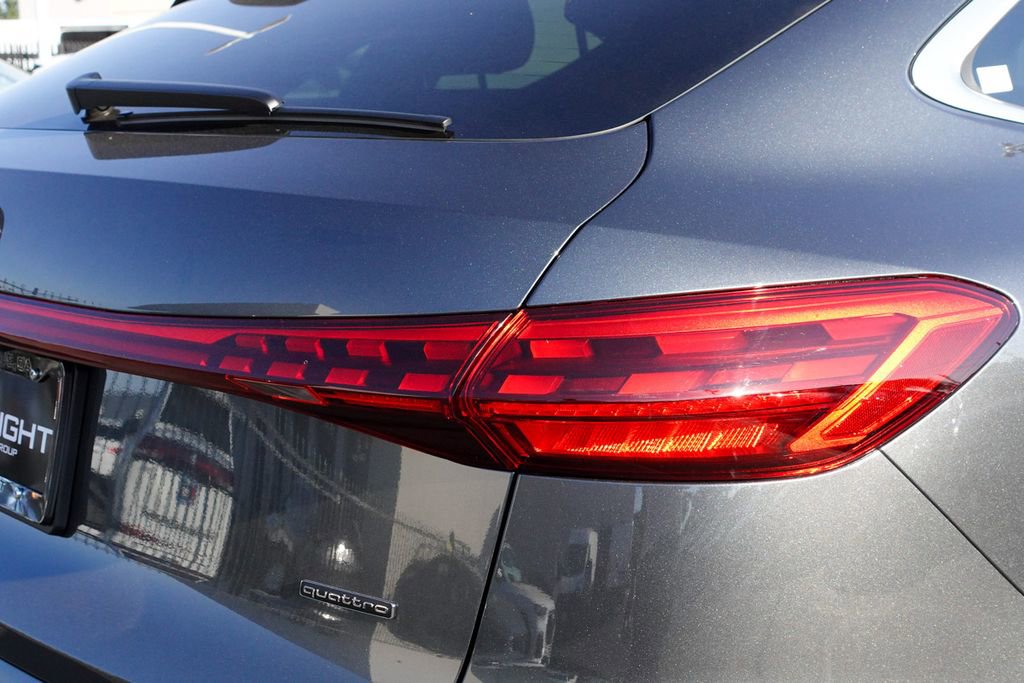 New 2025 Audi Q5 Premium Plus image 9