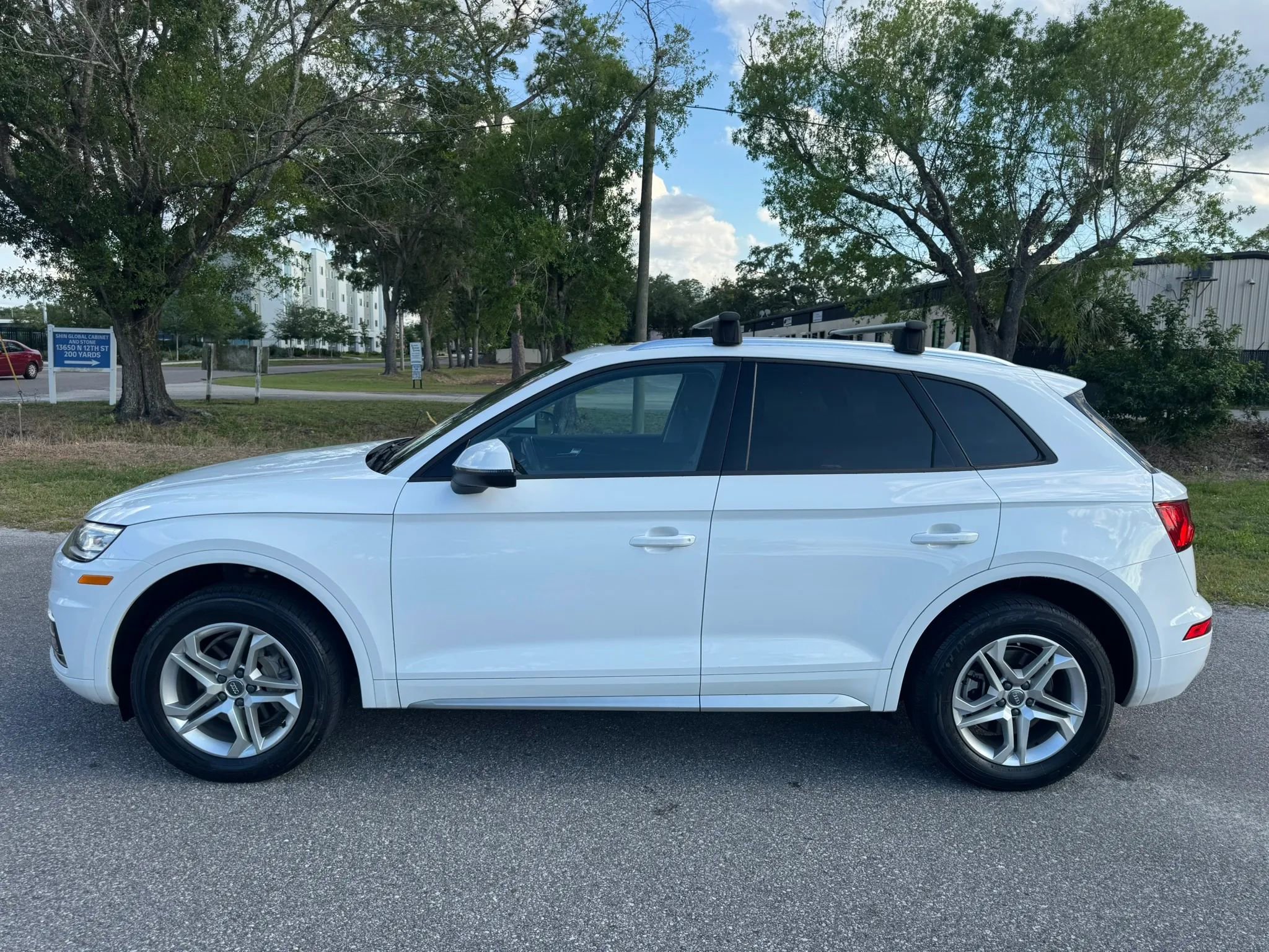 Used 2018 Audi Q5 2.0T Premium w/ Convenience Package AWD/4WD image 10