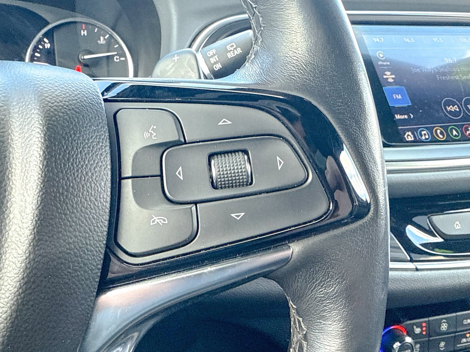 Certified 2024 Buick Enclave Premium image 43