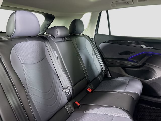 New 2026 Volkswagen Tiguan SE AWD/4WD image 28