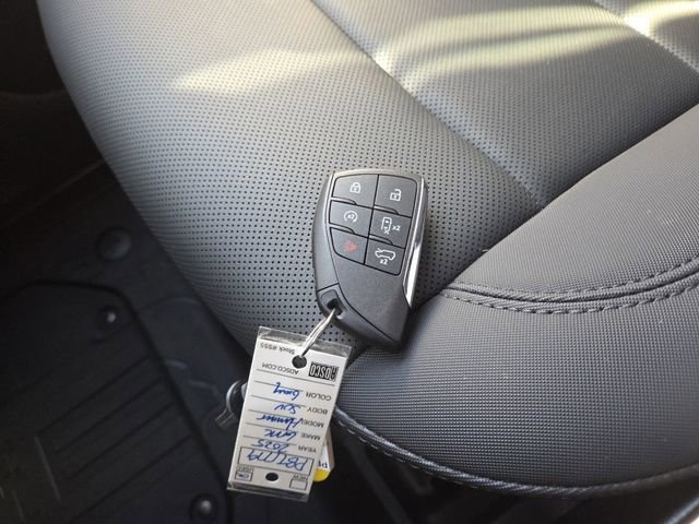 Used 2025 GMC Hummer EV 2X image 39