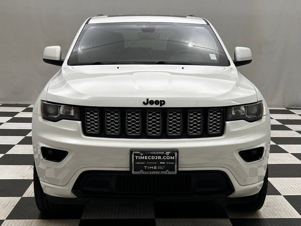 Certified 2020 Jeep Grand Cherokee Altitude AWD/4WD image 3