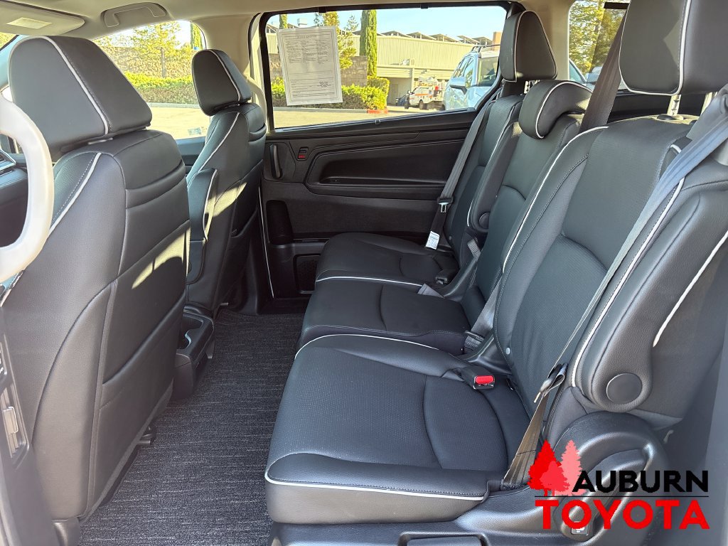 Used 2026 Honda Odyssey Elite image 18