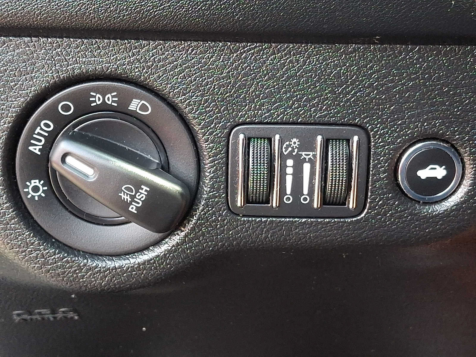 Used 2019 Dodge Charger Scat Pack w/ Plus Group RWD image 24