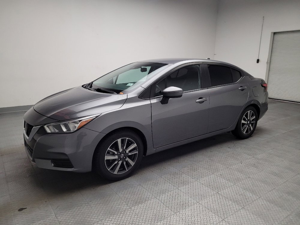 Used 2021 Nissan Versa SV FWD image 2