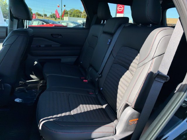 New 2026 Nissan Pathfinder Rock Creek AWD/4WD image 14