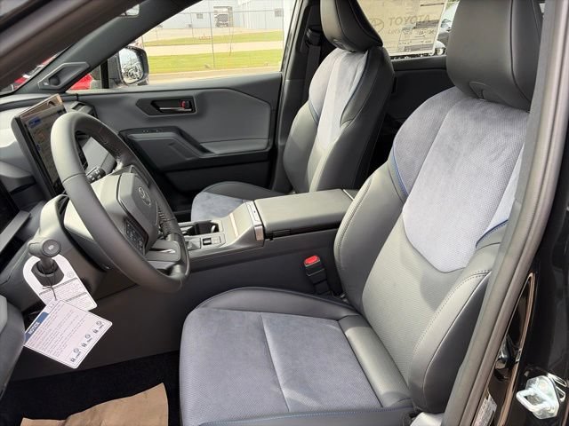 New 2026 Toyota RAV4 XSE w/ Weather Package AWD/4WD image 9