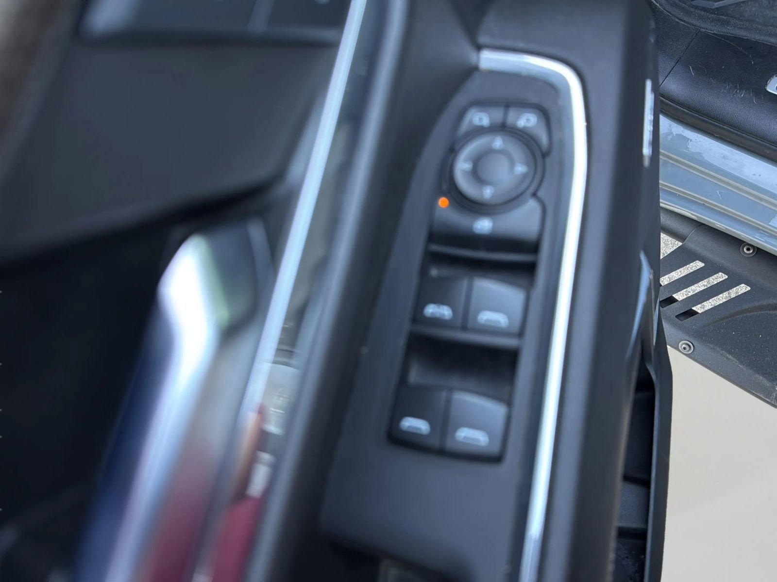 Used 2024 Chevrolet Silverado 1500 LT Trail Boss w/ LT Trail Boss Premium Package image 20
