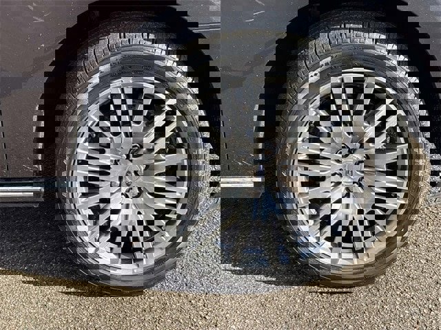 Certified 2024 Ford Expedition Limited image 9