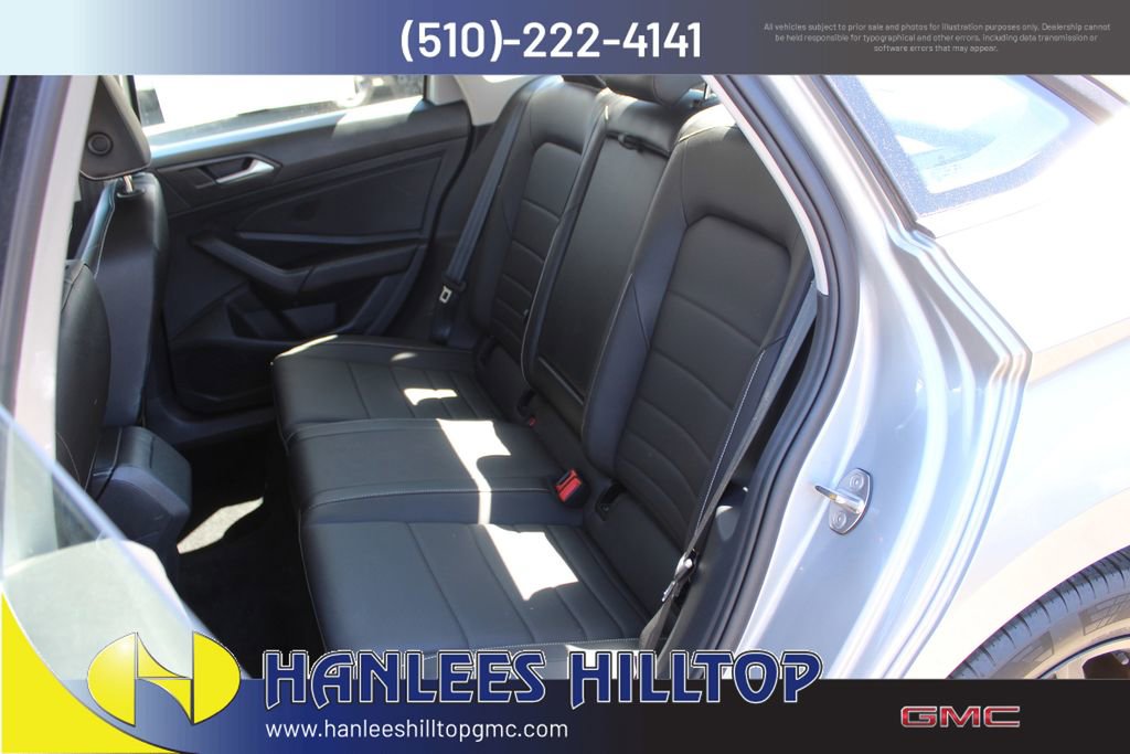 Used 2023 Volkswagen Jetta SE FWD image 14