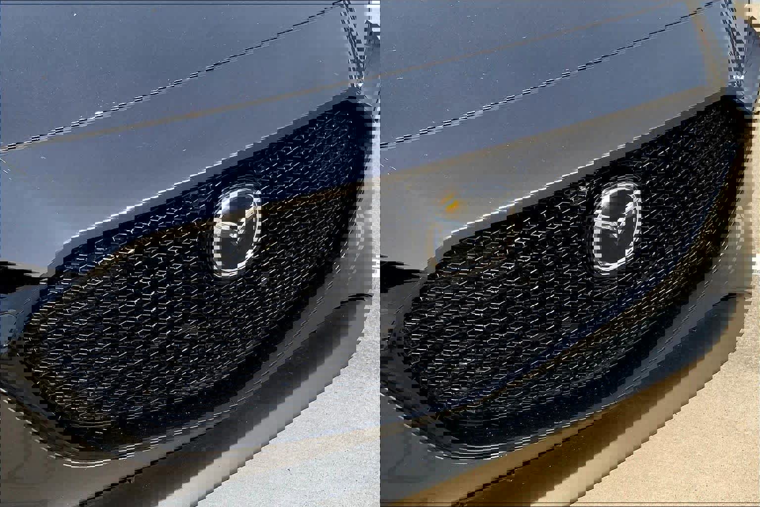 Used 2020 MAZDA MAZDA3 Hatchback w/ Premium Package FWD image 32