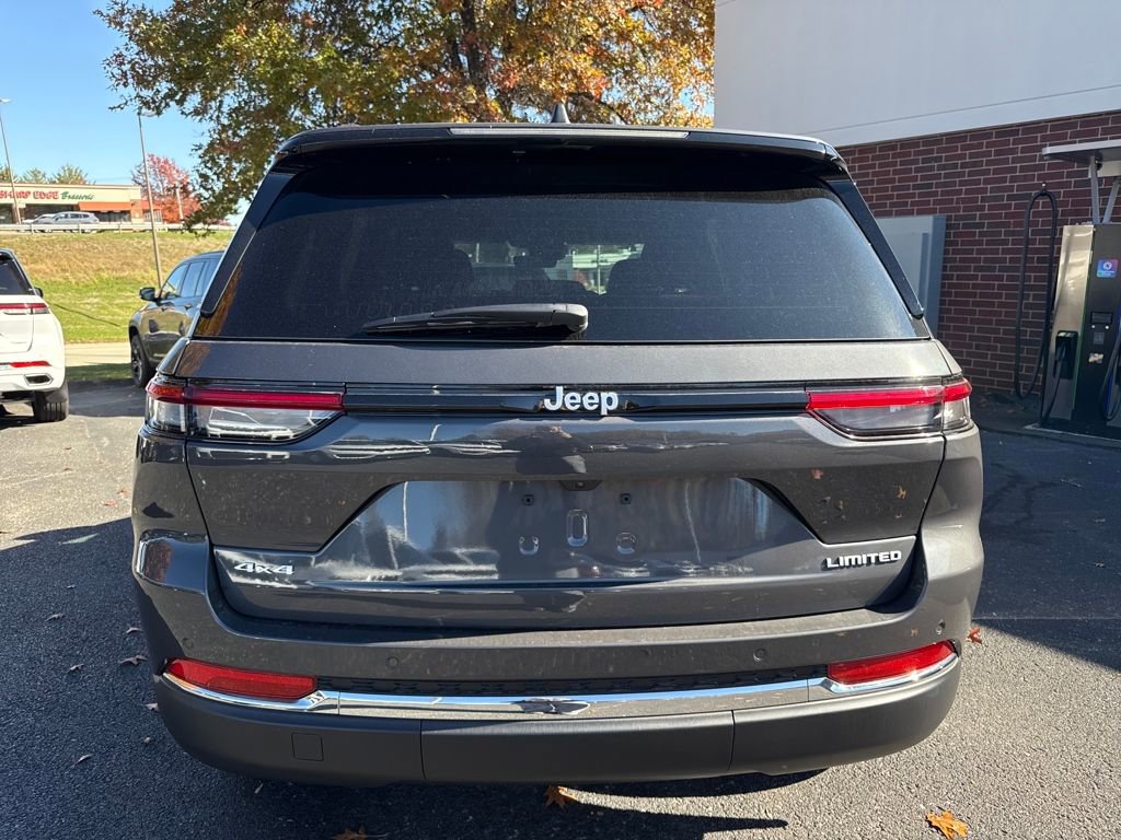 New 2025 Jeep Grand Cherokee Laredo X w/ Luxury Tech Group I image 6