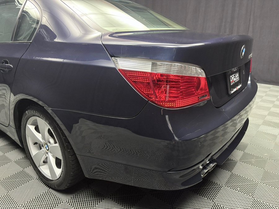 Used 2007 BMW 530xi Sedan AWD/4WD image 12