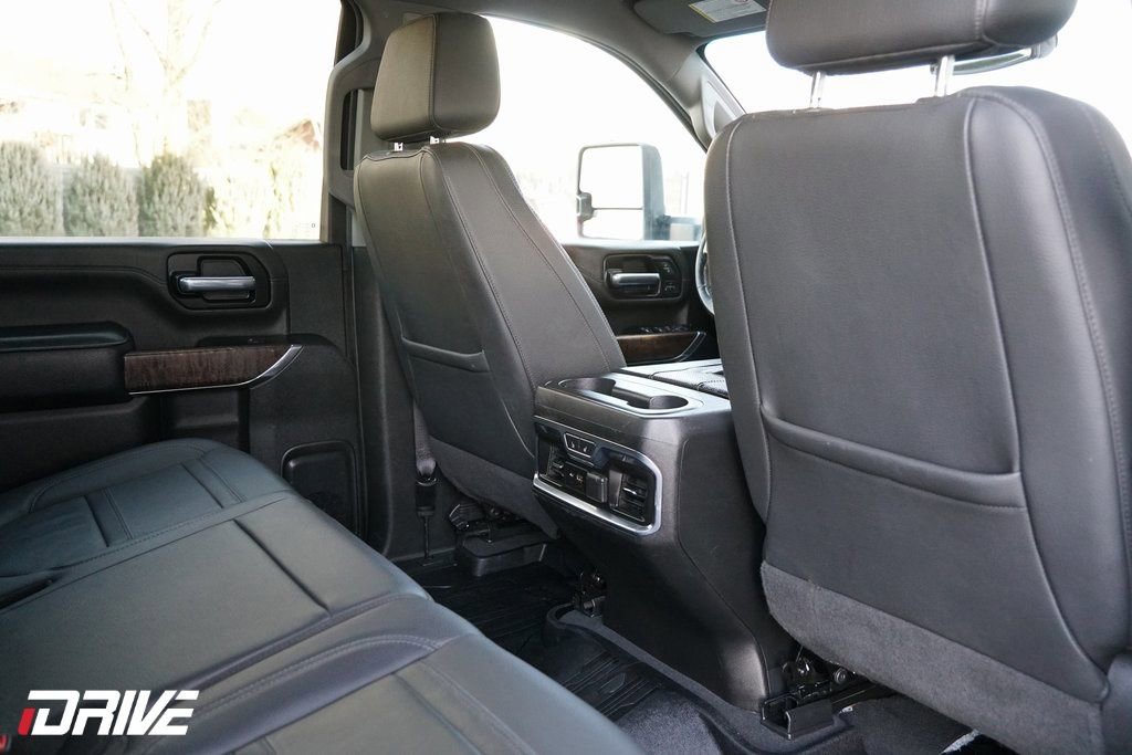 Used 2022 GMC Sierra 3500 Denali image 39