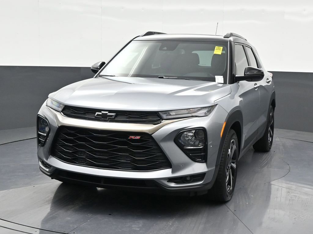Used 2023 Chevrolet TrailBlazer RS w/ Sun and Liftgate Package image 9