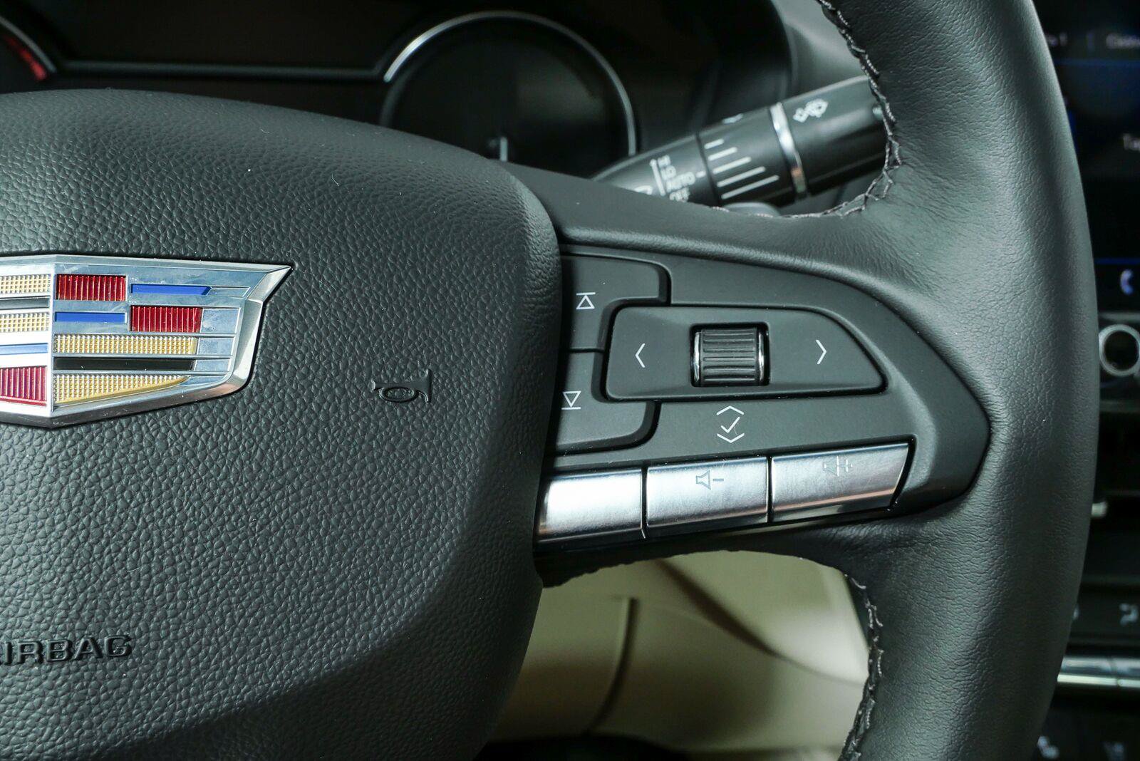 Used 2021 Cadillac CT4 Premium Luxury RWD image 12
