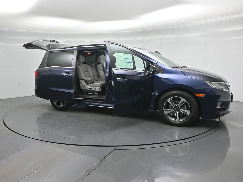 Used 2018 Honda Odyssey Touring image 32